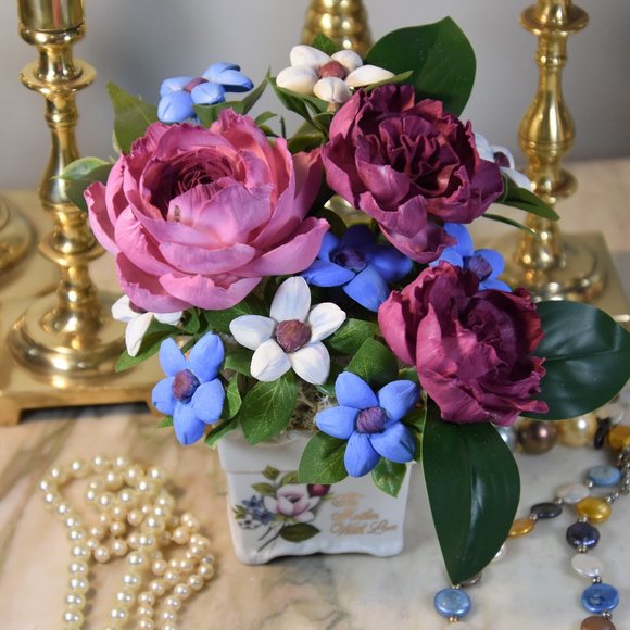 "For Mother with Love" painted on front of small trinket box w/ Sola flowers - Picture 9 of 14